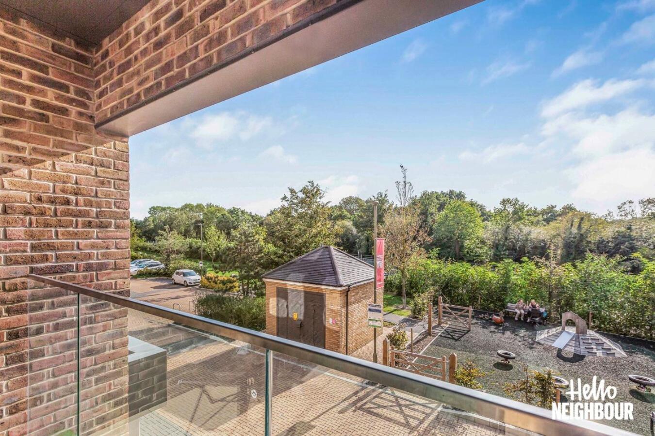 Modern 1 Bedroom Apartment With Parking In Colindale, London Edgware Esterno foto